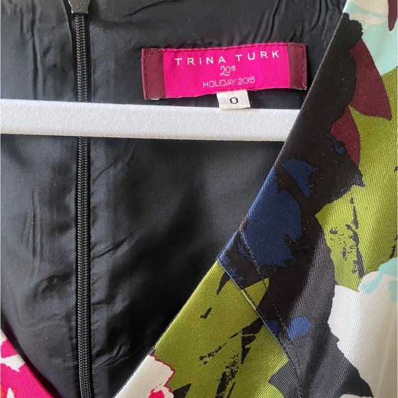 TRINA TURK FLORAL DRESS - 0 - Picture 4 of 8